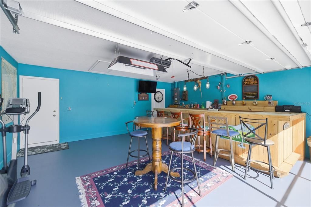For Sale: $299,000 (3 beds, 2 baths, 1348 Square Feet)