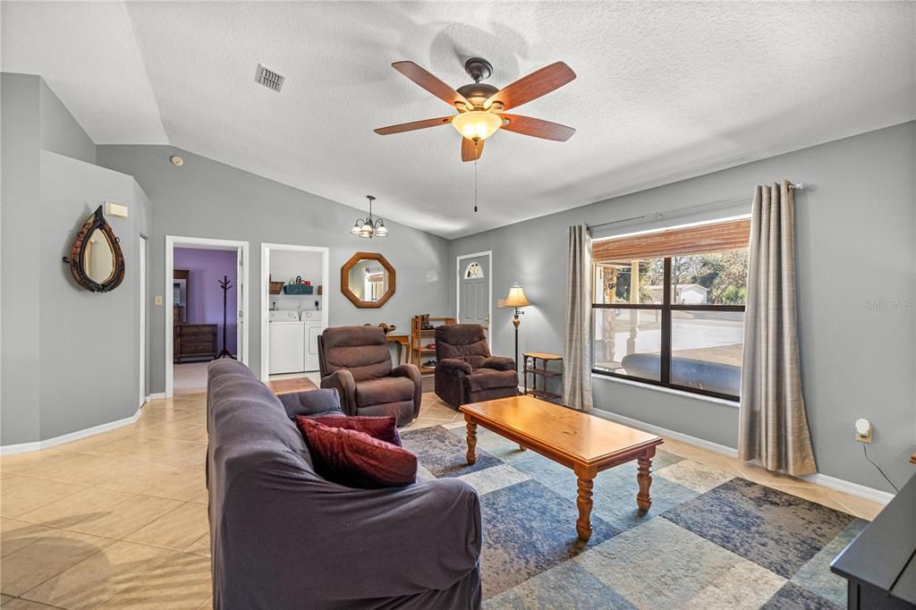 For Sale: $299,000 (3 beds, 2 baths, 1348 Square Feet)