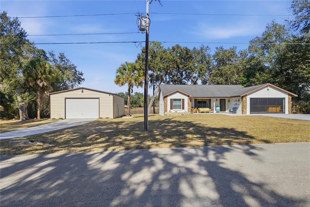 For Sale: $299,000 (3 beds, 2 baths, 1348 Square Feet)