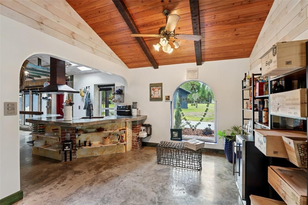 На продажу: $1,295,000 (4 спален, 2 ванн, 2619 Квадратных фут)