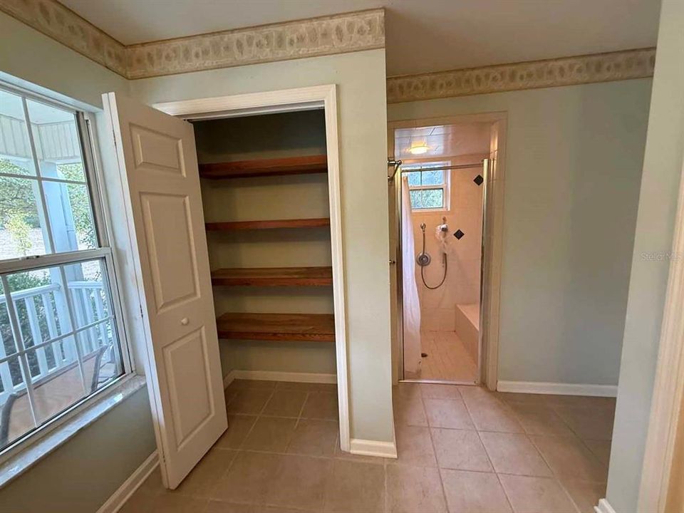 En Venta: $575,000 (3 camas, 2 baños, 1910 Pies cuadrados)