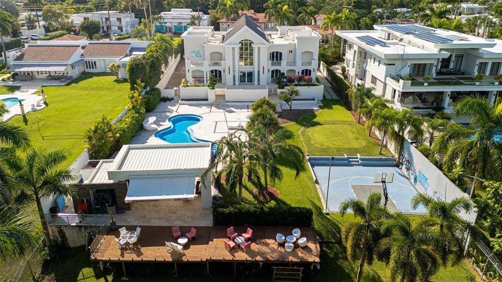En Venta: $8,500,000 (8 camas, 7 baños, 9500 Pies cuadrados)