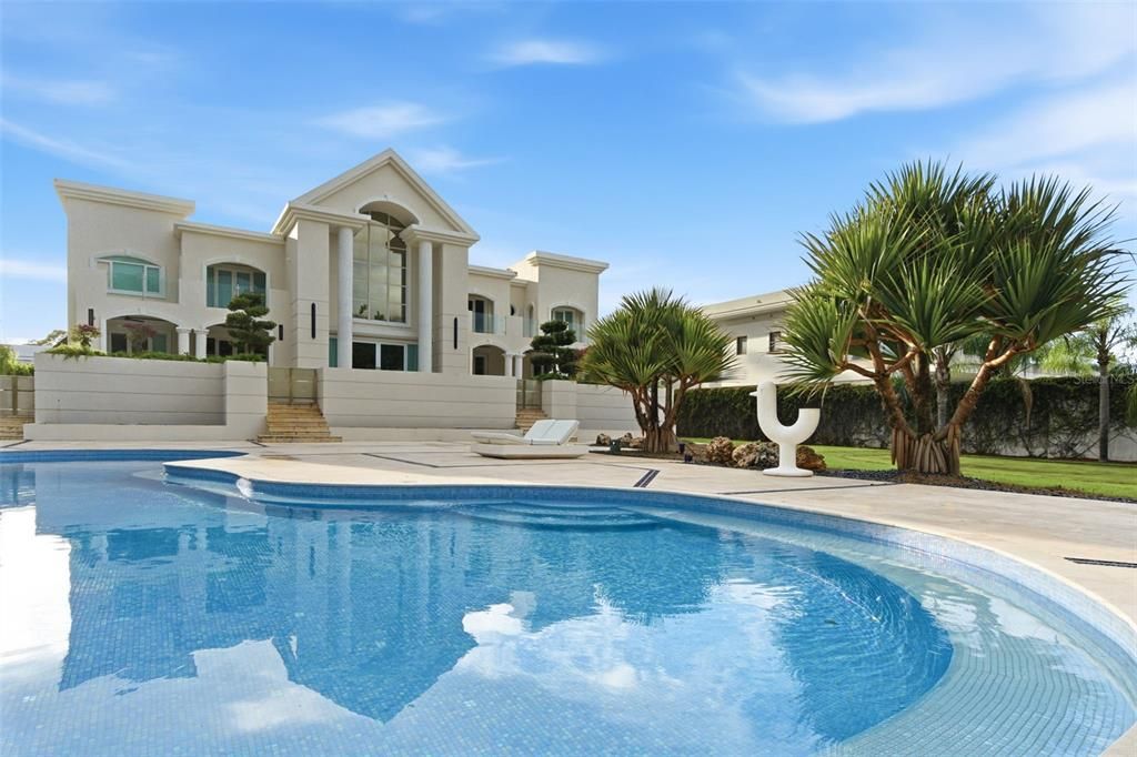 En Venta: $8,500,000 (8 camas, 7 baños, 9500 Pies cuadrados)