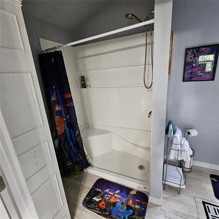 For Sale: $460,000 (0 beds, 0 baths, 2700 Square Feet)