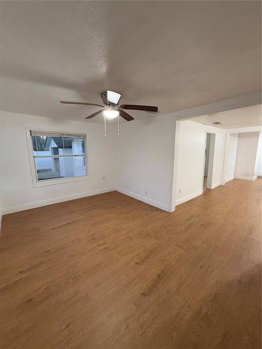 En Venta: $342,000 (2 camas, 1 baños, 914 Pies cuadrados)