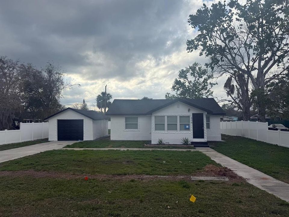 En Venta: $342,000 (2 camas, 1 baños, 914 Pies cuadrados)