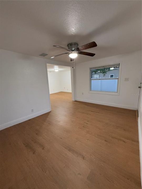 En Venta: $342,000 (2 camas, 1 baños, 914 Pies cuadrados)