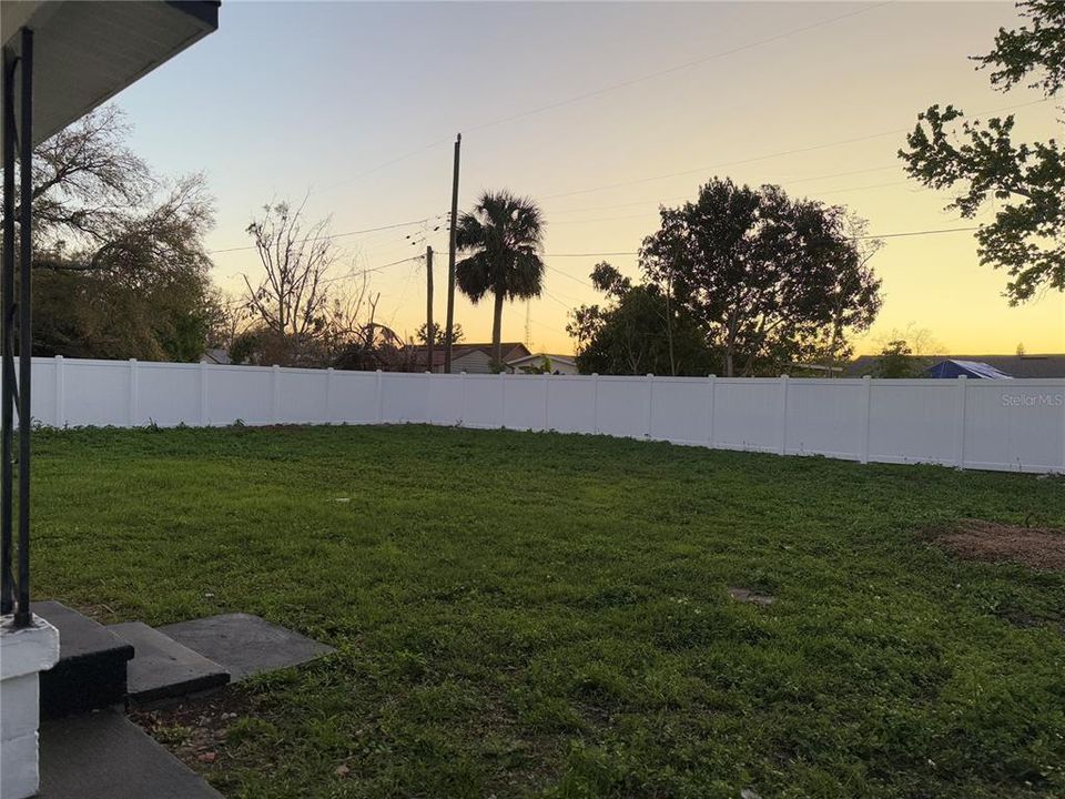En Venta: $342,000 (2 camas, 1 baños, 914 Pies cuadrados)