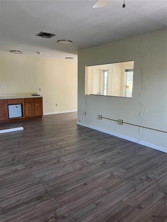 For Sale: $120,000 (0 beds, 0 baths, 592 Square Feet)