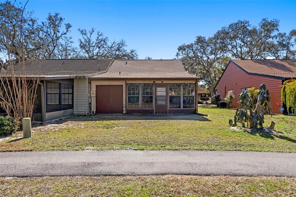 For Sale: $178,000 (2 beds, 2 baths, 1160 Square Feet)