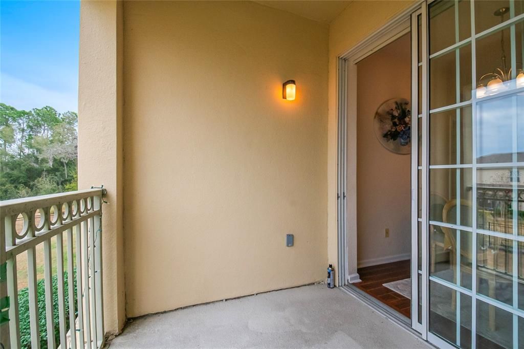 На продажу: $189,900 (2 спален, 2 ванн, 1261 Квадратных фут)