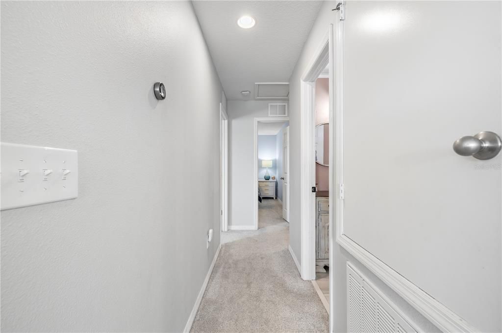 Activo con contrato: $569,000 (5 camas, 3 baños, 3196 Pies cuadrados)