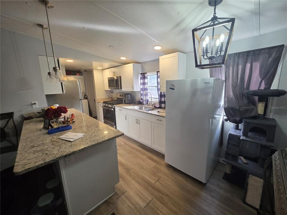 Activo con contrato: $119,900 (3 camas, 2 baños, 864 Pies cuadrados)