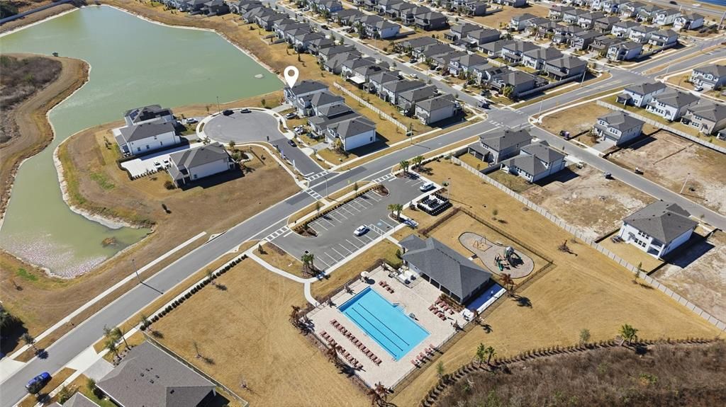 Activo con contrato: $570,000 (5 camas, 4 baños, 3531 Pies cuadrados)