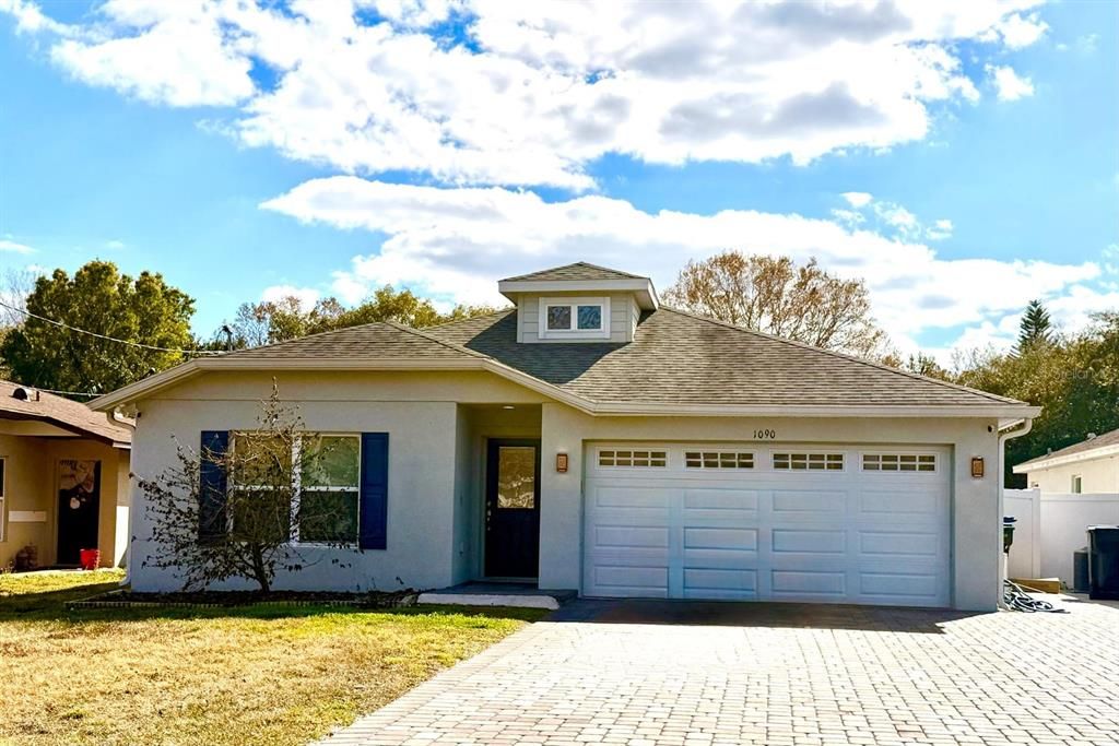 Recently Sold: $430,000 (3 beds, 2 baths, 1365 Square Feet)