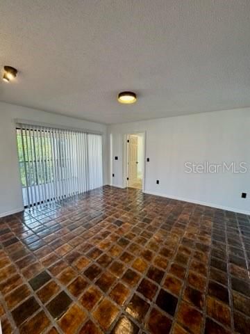 В аренду: $2,195 (2 спален, 2 ванн, 1185 Квадратных фут)