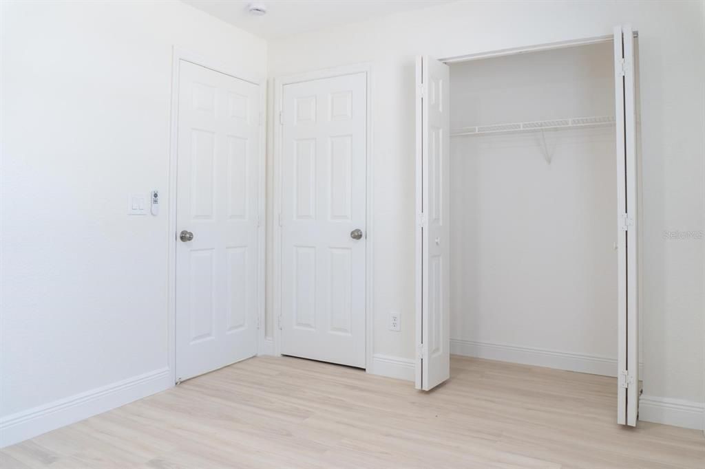 Activo con contrato: $219,900 (3 camas, 2 baños, 1164 Pies cuadrados)