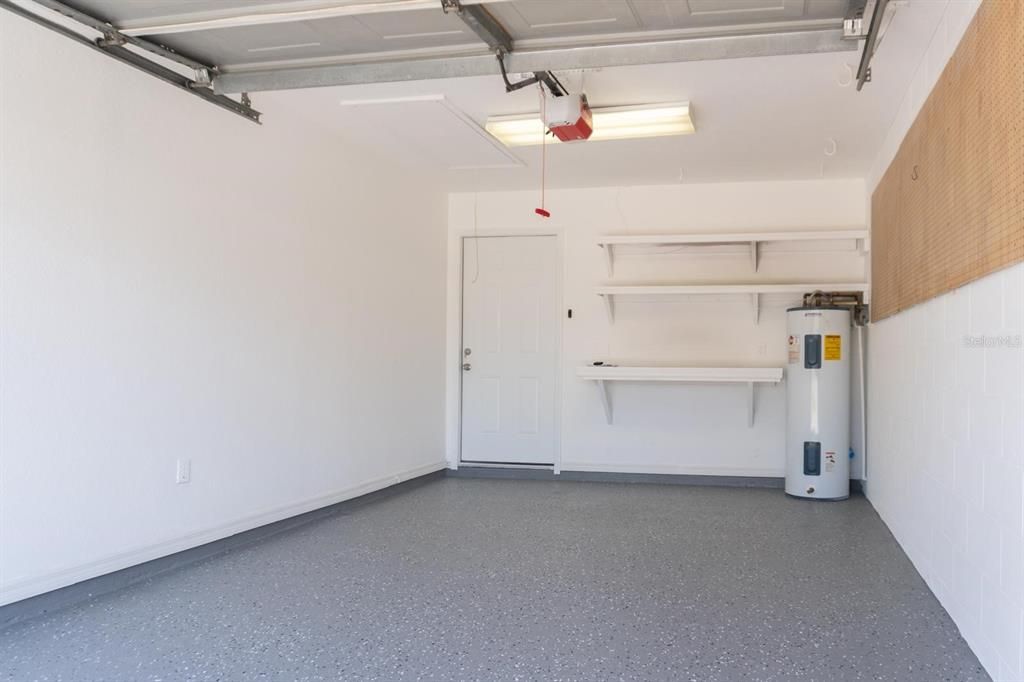 Activo con contrato: $219,900 (3 camas, 2 baños, 1164 Pies cuadrados)