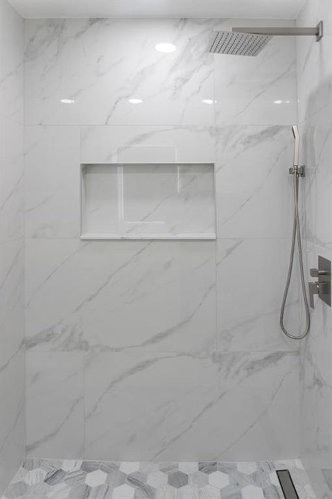 Activo con contrato: $219,900 (3 camas, 2 baños, 1164 Pies cuadrados)