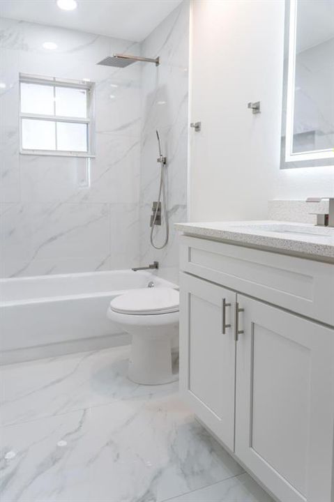 Activo con contrato: $219,900 (3 camas, 2 baños, 1164 Pies cuadrados)