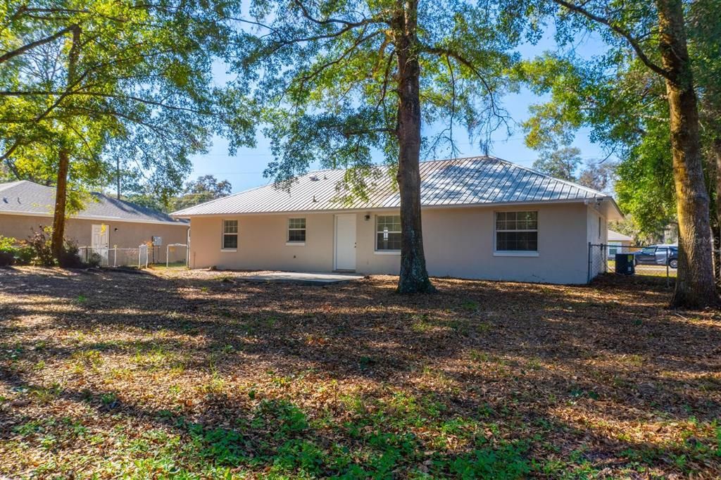 Activo con contrato: $219,900 (3 camas, 2 baños, 1164 Pies cuadrados)