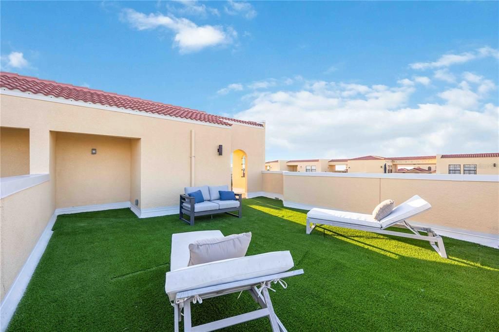 На продажу: $749,000 (4 спален, 2 ванн, 2811 Квадратных фут)