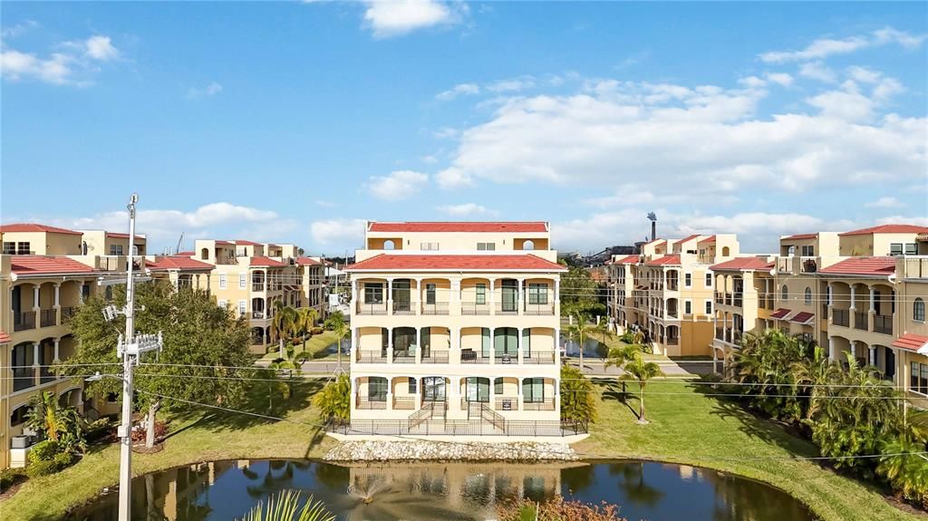На продажу: $749,000 (4 спален, 2 ванн, 2811 Квадратных фут)