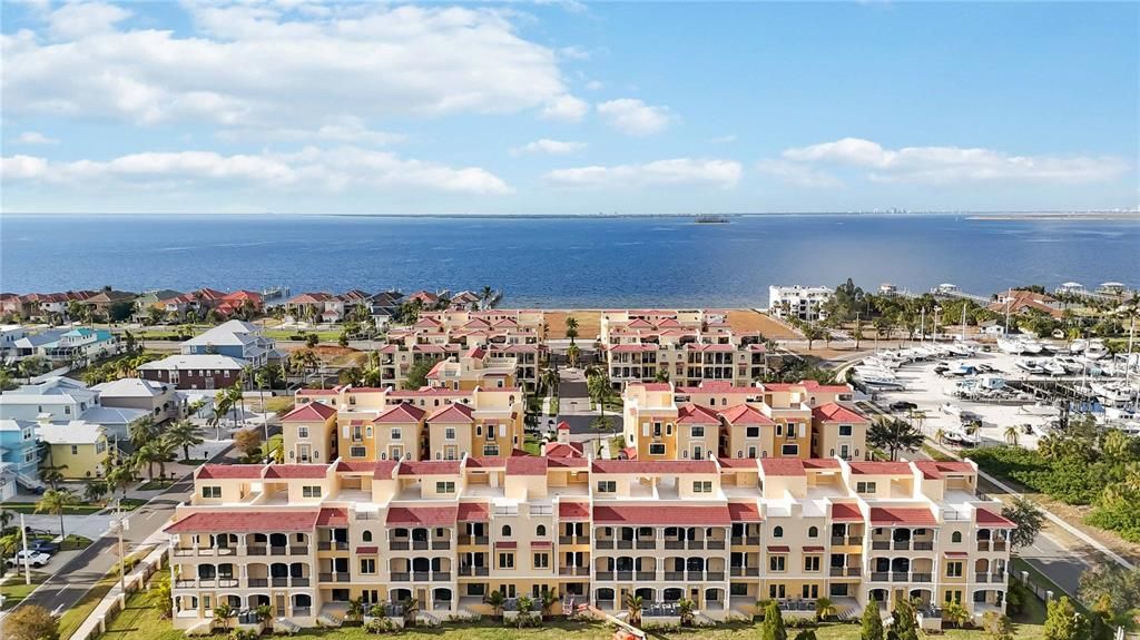 На продажу: $749,000 (4 спален, 2 ванн, 2811 Квадратных фут)