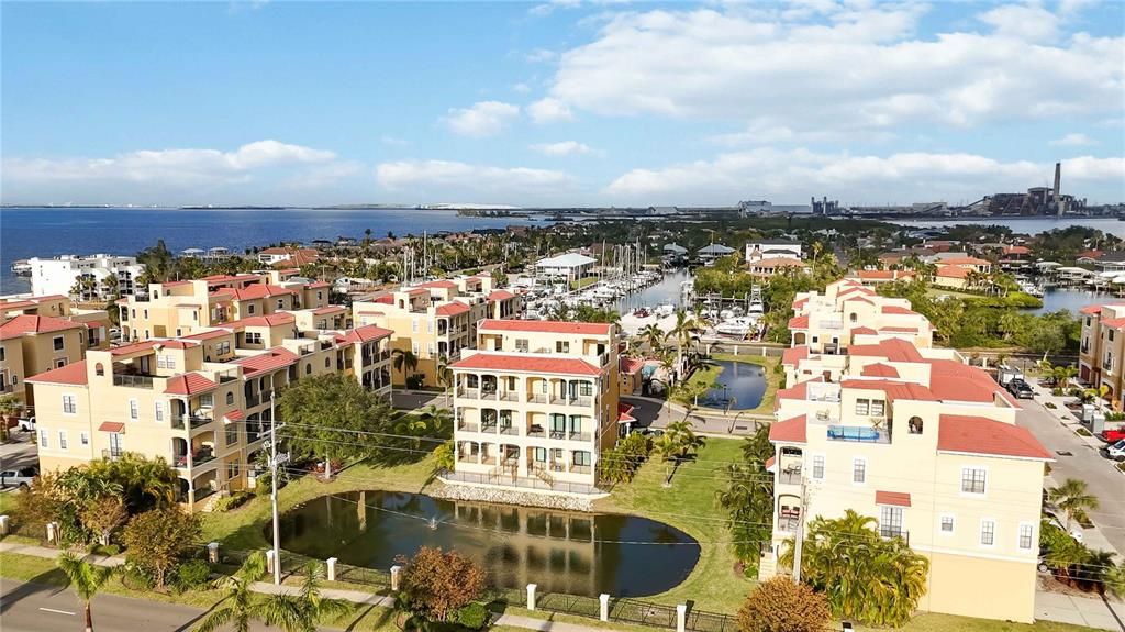 На продажу: $749,000 (4 спален, 2 ванн, 2811 Квадратных фут)