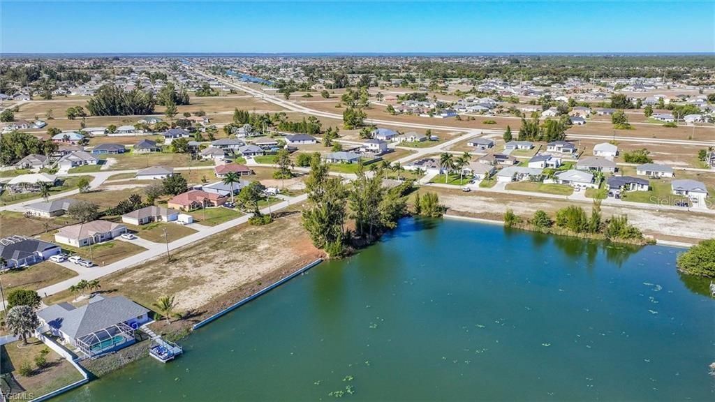 На продажу: $75,000 (0.24 acres)