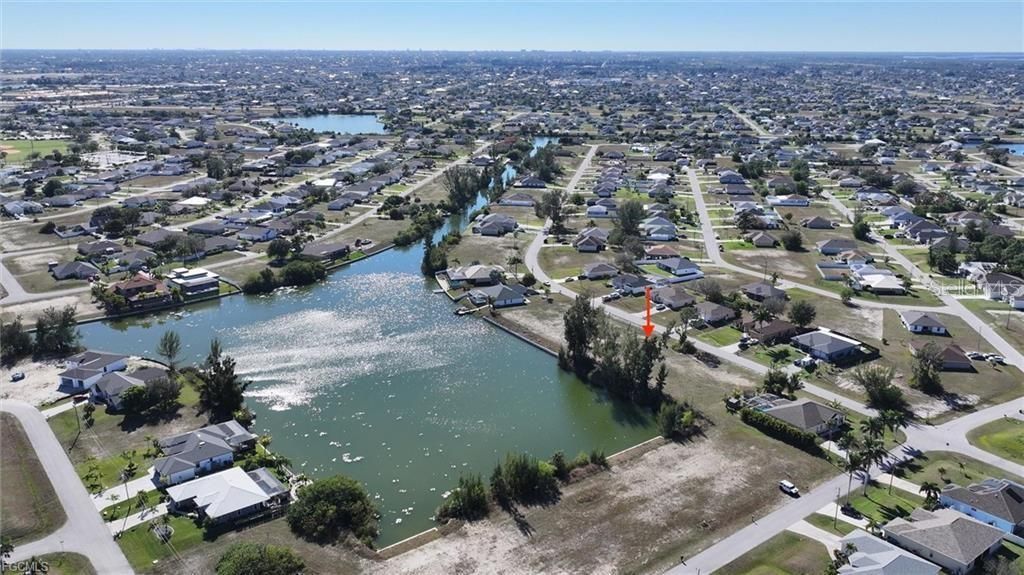 На продажу: $75,000 (0.24 acres)