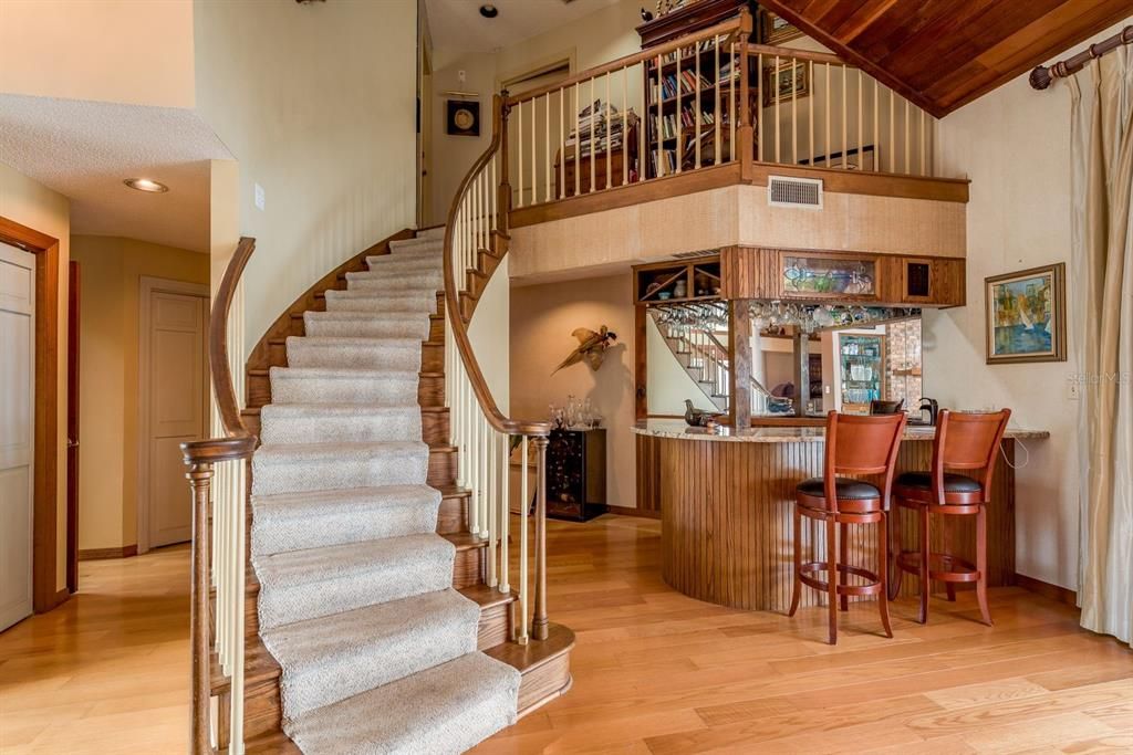 En Venta: $2,195,000 (4 camas, 4 baños, 4214 Pies cuadrados)
