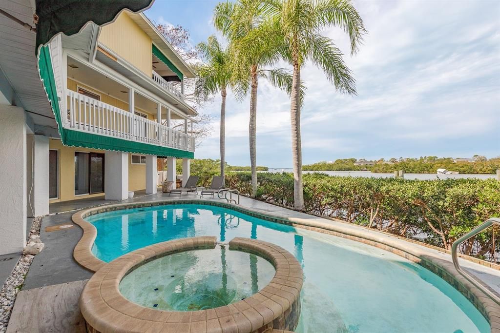 En Venta: $2,195,000 (4 camas, 4 baños, 4214 Pies cuadrados)