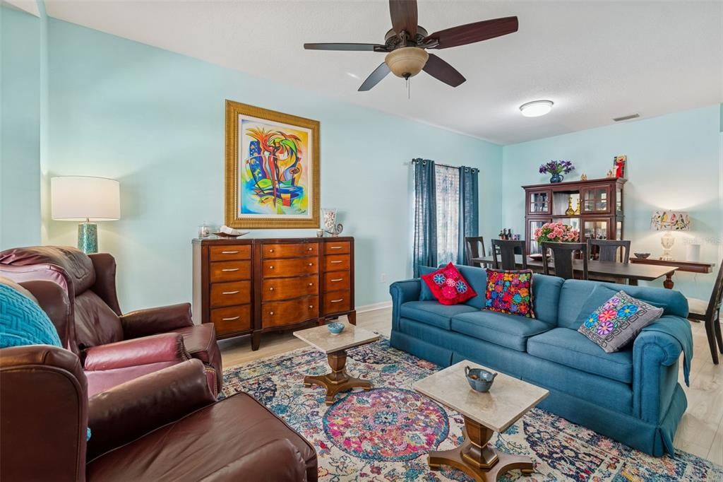 For Sale: $595,000 (5 beds, 3 baths, 2505 Square Feet)