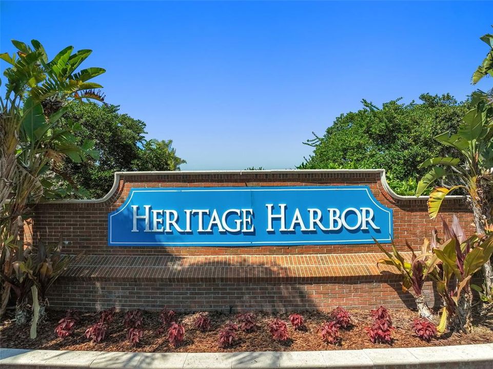 For Sale: $595,000 (5 beds, 3 baths, 2505 Square Feet)