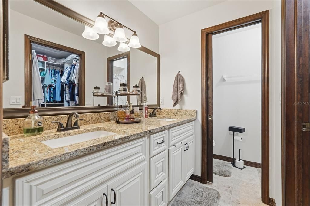 For Sale: $519,000 (4 beds, 2 baths, 1733 Square Feet)
