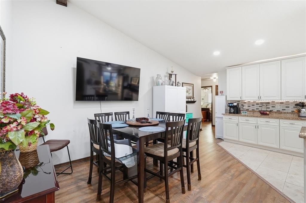 For Sale: $519,000 (4 beds, 2 baths, 1733 Square Feet)