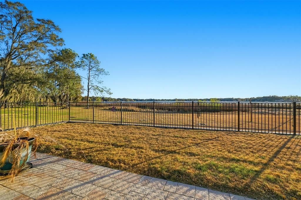 For Sale: $519,000 (4 beds, 2 baths, 1733 Square Feet)