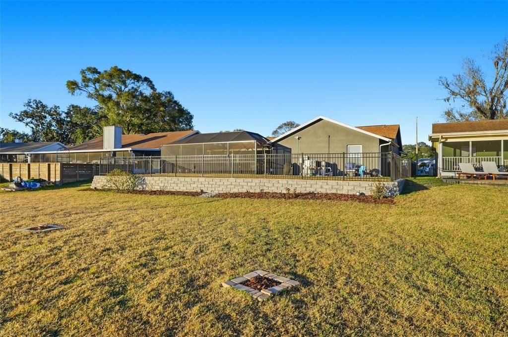 For Sale: $519,000 (4 beds, 2 baths, 1733 Square Feet)