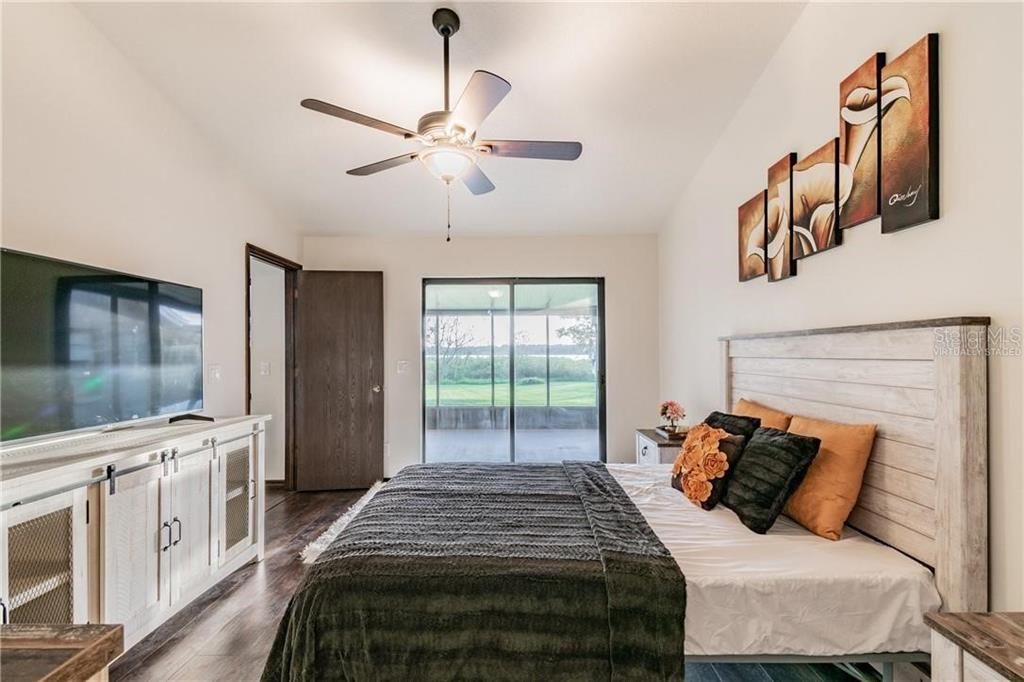 For Sale: $519,000 (4 beds, 2 baths, 1733 Square Feet)
