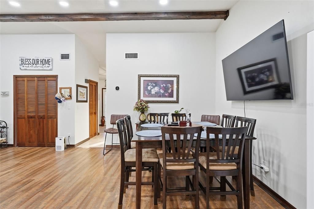 For Sale: $519,000 (4 beds, 2 baths, 1733 Square Feet)