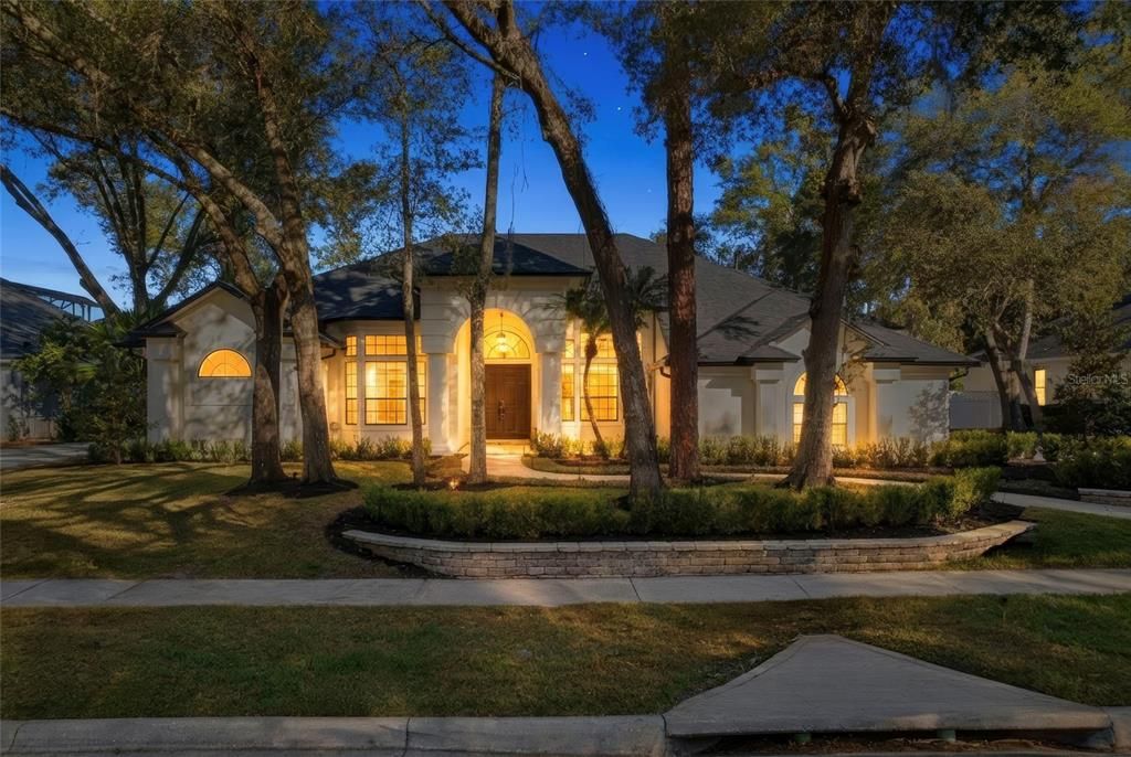 For Sale: $899,900 (3 beds, 3 baths, 2806 Square Feet)