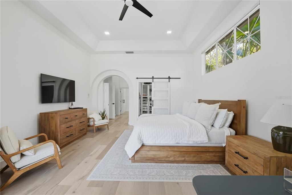 For Sale: $899,900 (3 beds, 3 baths, 2806 Square Feet)