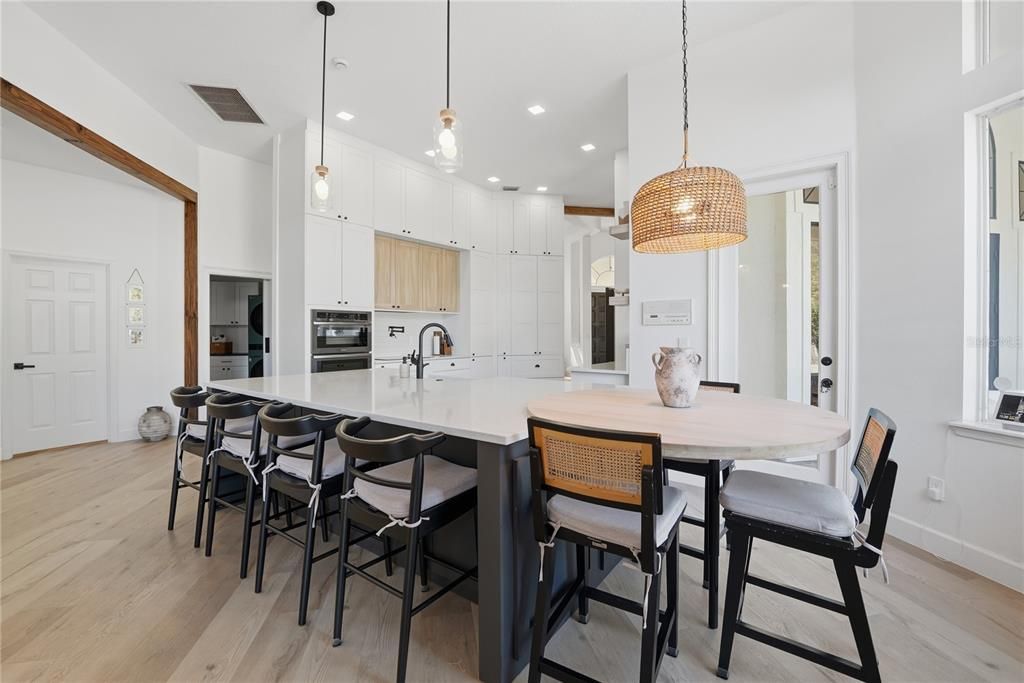 For Sale: $899,900 (3 beds, 3 baths, 2806 Square Feet)