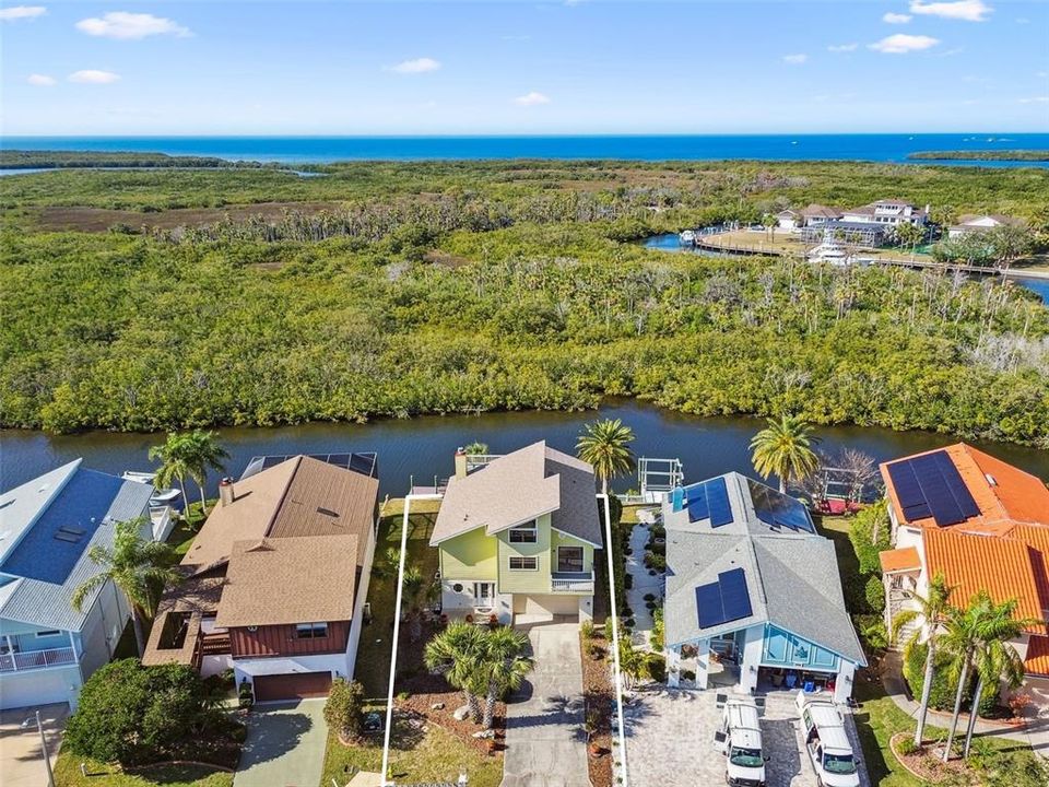 Active With Contract: $799,000 (4 beds, 3 baths, 2294 Square Feet)