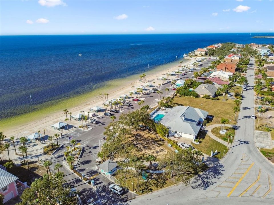 Active With Contract: $799,000 (4 beds, 3 baths, 2294 Square Feet)