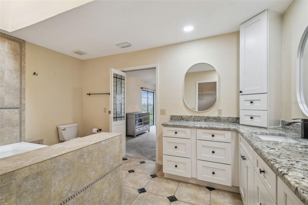 Active With Contract: $799,000 (4 beds, 3 baths, 2294 Square Feet)