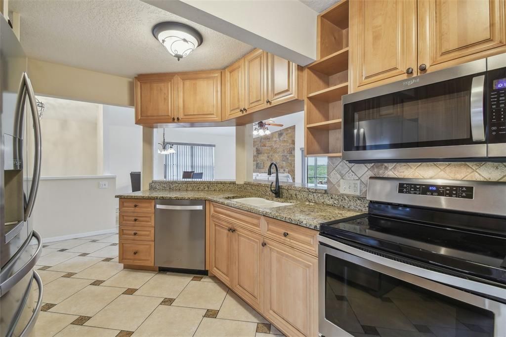 Active With Contract: $799,000 (4 beds, 3 baths, 2294 Square Feet)