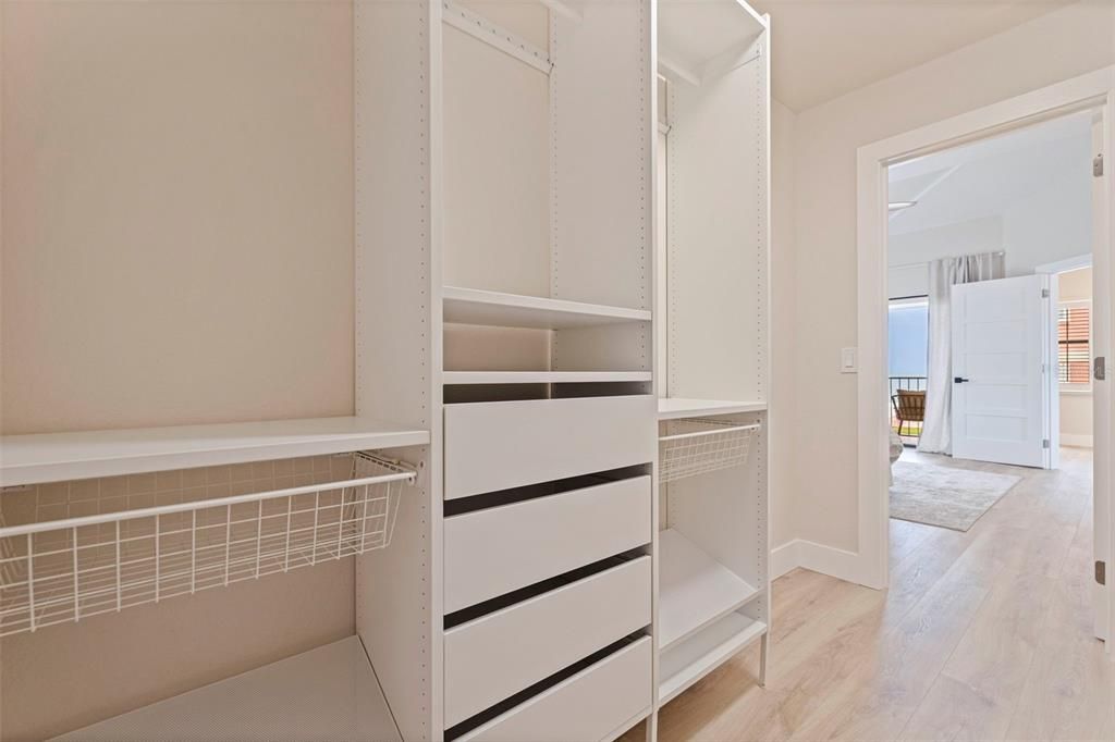 En Venta: $1,550,000 (4 camas, 4 baños, 1986 Pies cuadrados)
