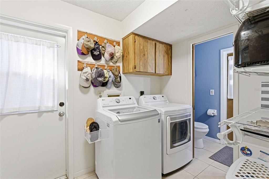 Active With Contract: $699,000 (4 beds, 3 baths, 2936 Square Feet)